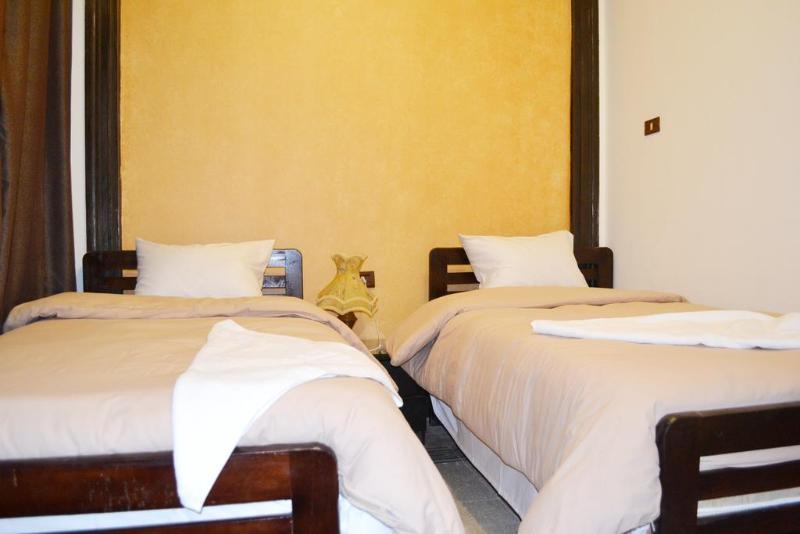Oasis Hotel Heliopolis Il Il Cairo Esterno foto